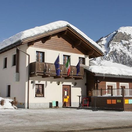 Chalet Pineta Livigno Esterno foto